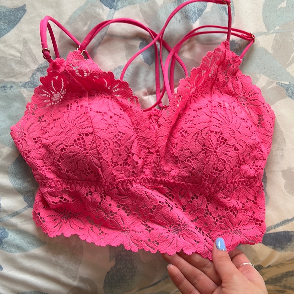 Light weight crop top